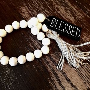 Farmhouse Beaded Garland with Tag